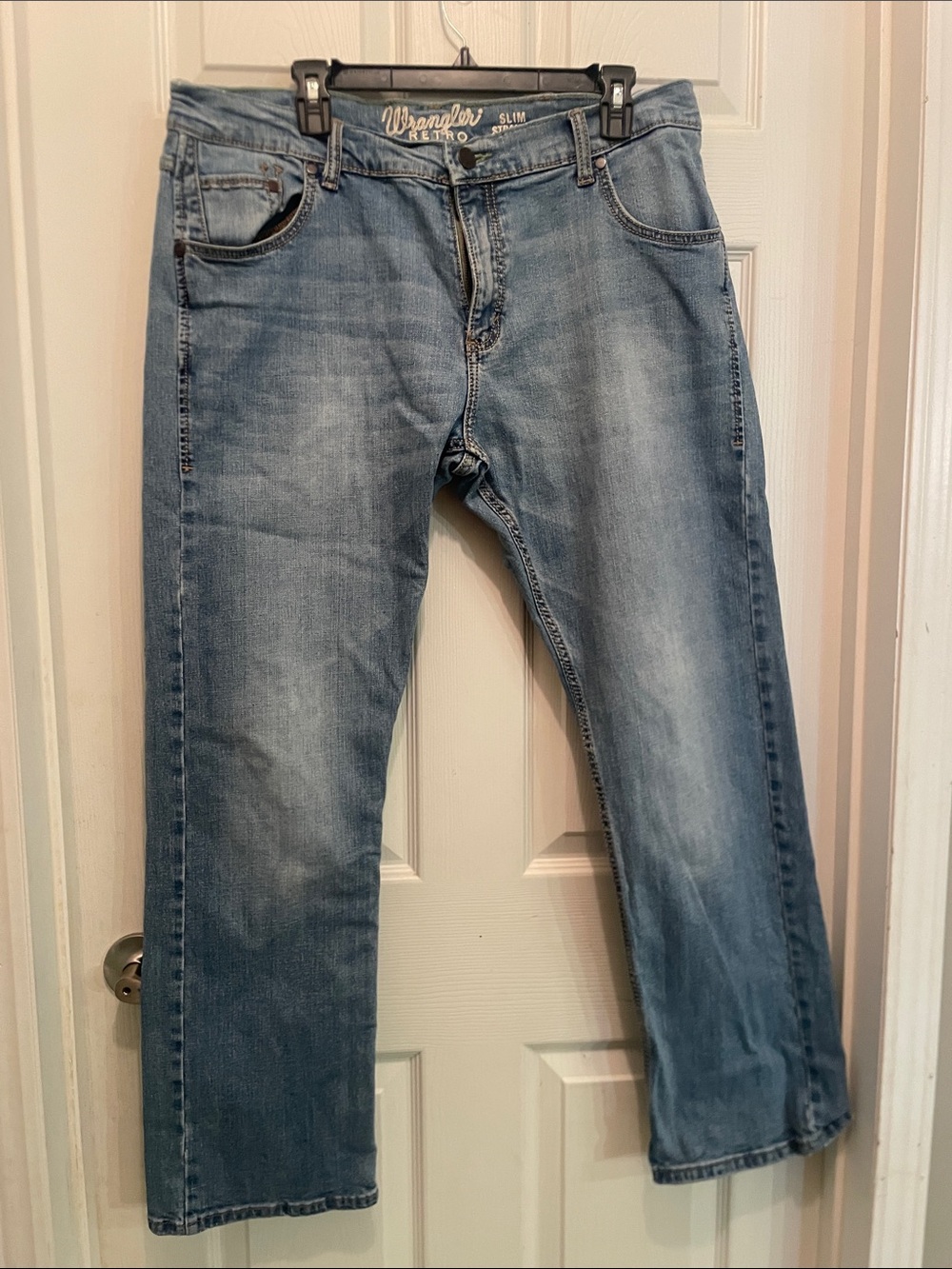 Wrangler Slim Straight Jeans in Light Blue Wash